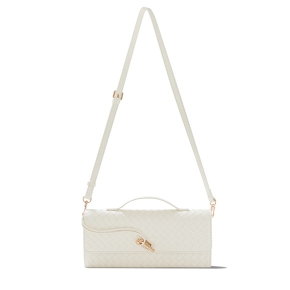 Few Moda Handbags - NWT Few Moda Theia Bag in Cream